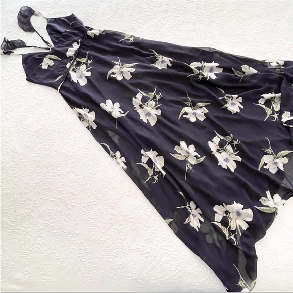 NWOT Lulus All Mine Navy Blue Floral Print High-Low Wrap Dress Small - Picture 4 of 6